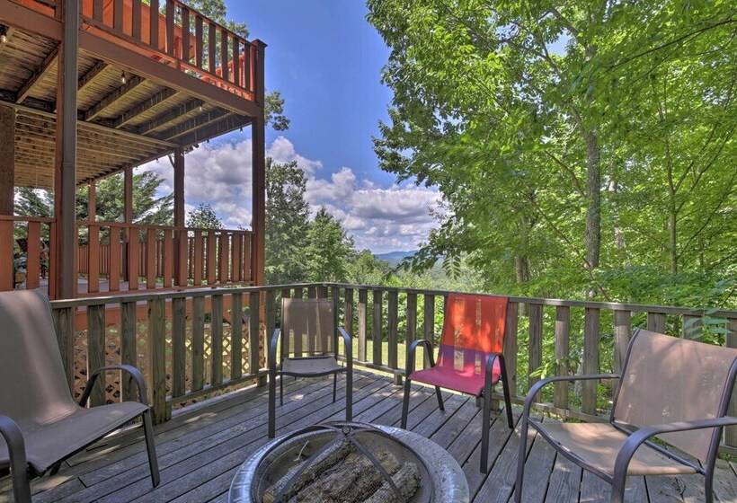 Picturesque Murphy Cabin W/ Fire Pit & Views!