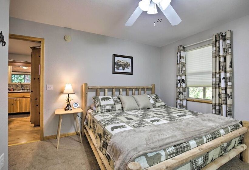 Picturesque Murphy Cabin W/ Fire Pit & Views!