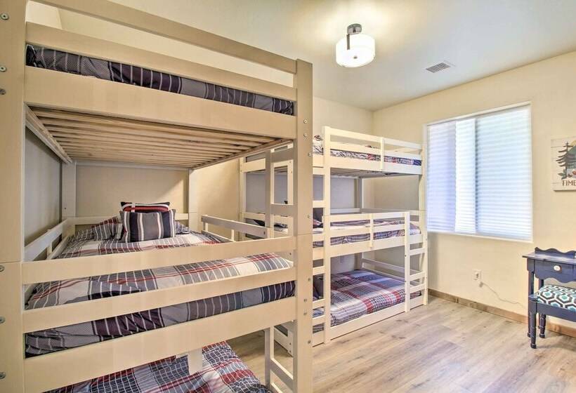 Fire Pits, Spacious Yard: Wooded Pinetop Escape!