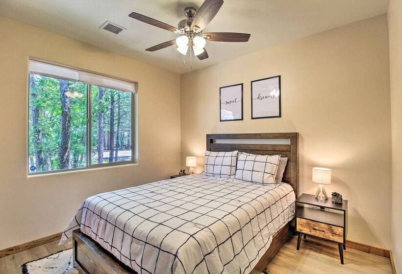 Fire Pits, Spacious Yard: Wooded Pinetop Escape!