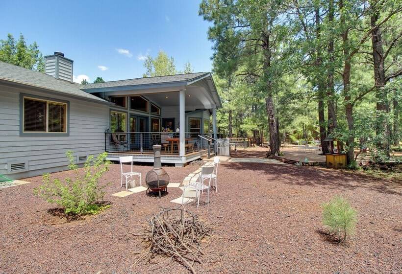 Pinetop Golf Course Home: Furnished Deck & Views!
