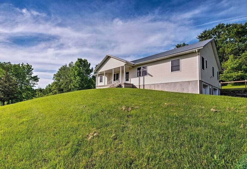 Private Dog Friendly Home: 3 Mi To Elk Mountain