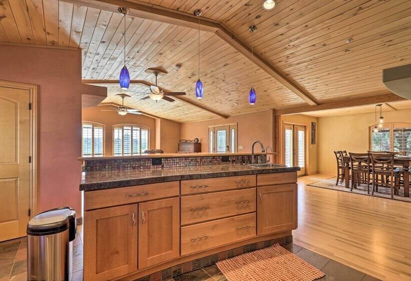 5 Mi To Butte Creek Trail: Prescott Home W/ Deck!