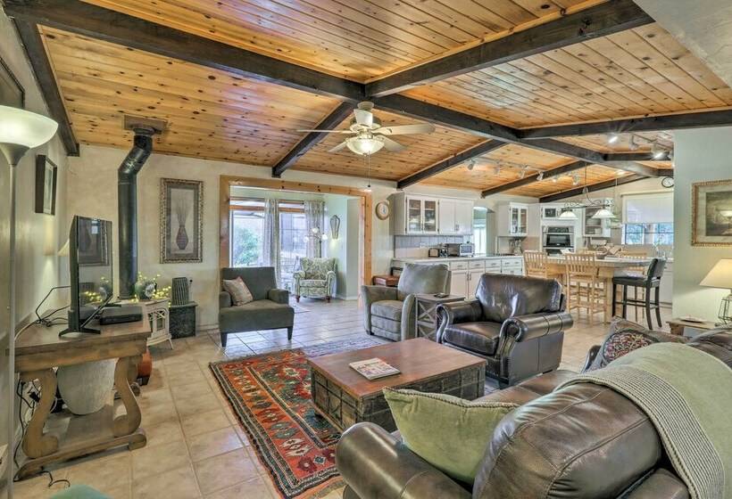 Pet Friendly Prescott Home On 3 Acres W/ Sunroom