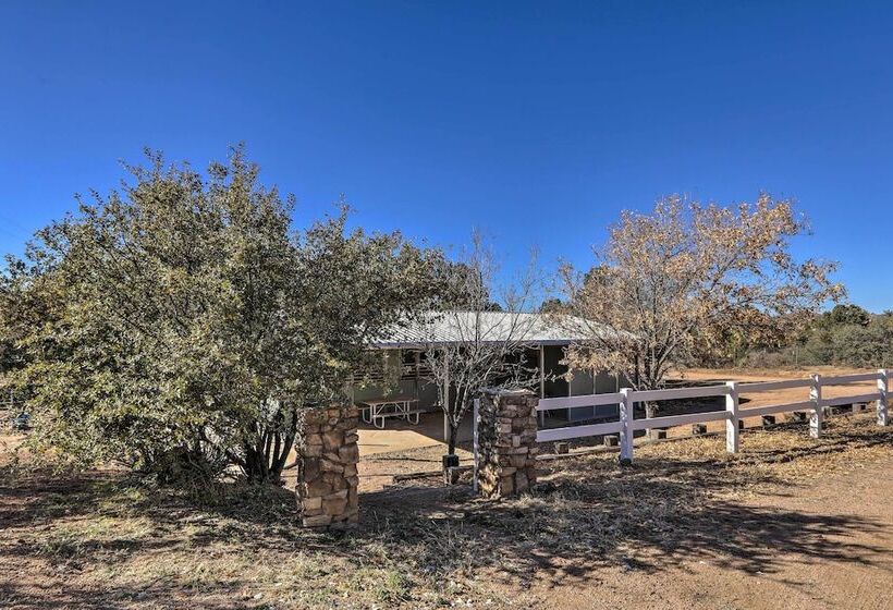 Pet Friendly Prescott Home On 3 Acres W/ Sunroom