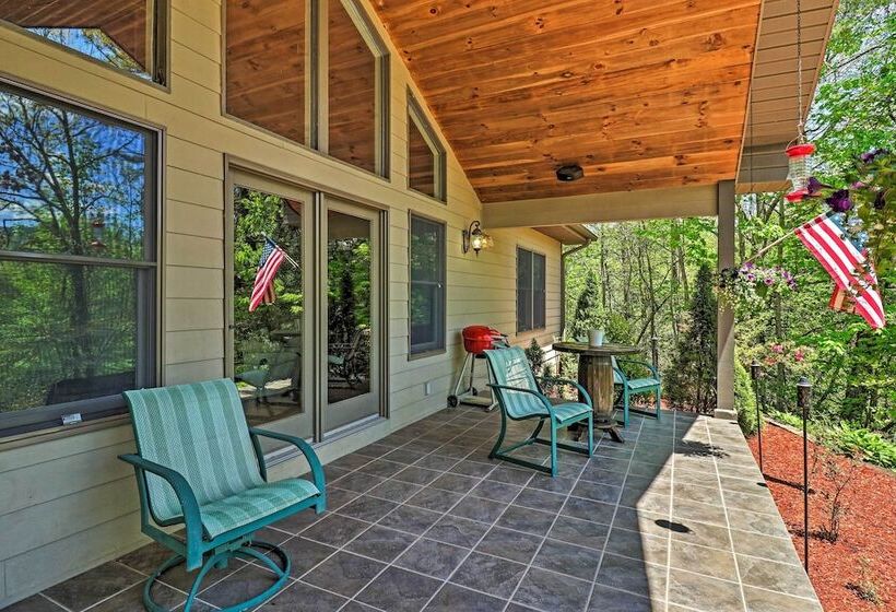 Private Bryson City Ranch Retreat W/ Mtn Views!