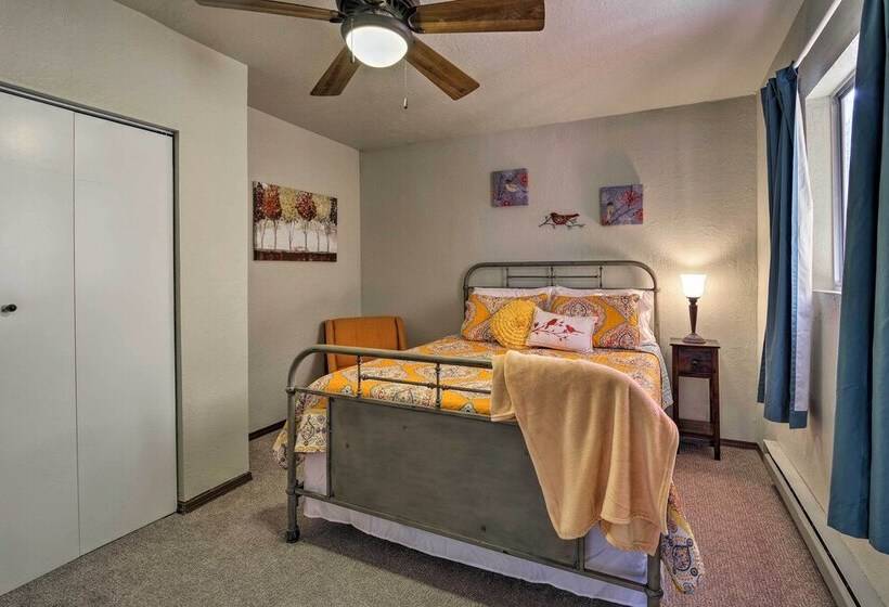 Private Cabin, 5 Min Drive To Hot Springs & Golf!