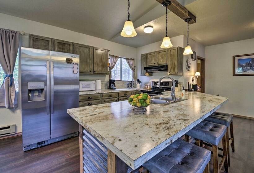 Private Cabin, 5 Min Drive To Hot Springs & Golf!