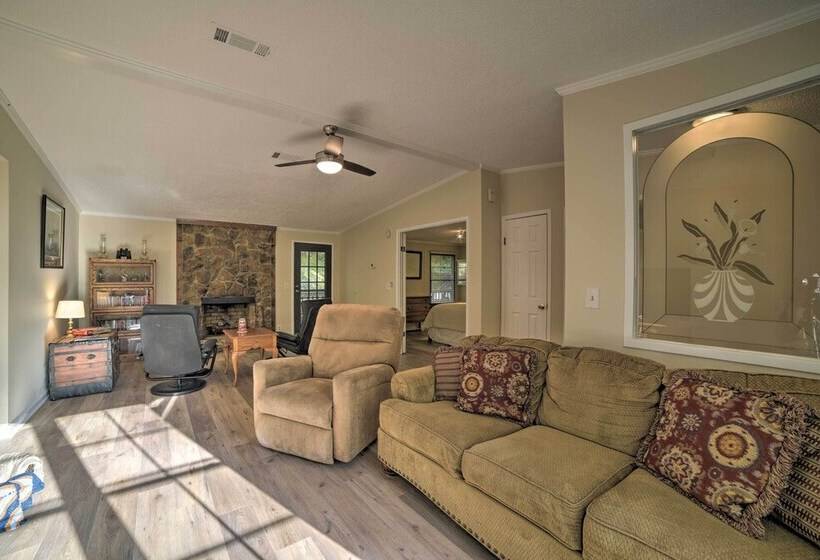 Stanardsville Cabin Rental ~ 24 Mi To Shenandoah!