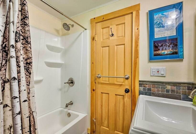 Private Wooded Cabin, 8 Mi To Sundance Ski & Town!