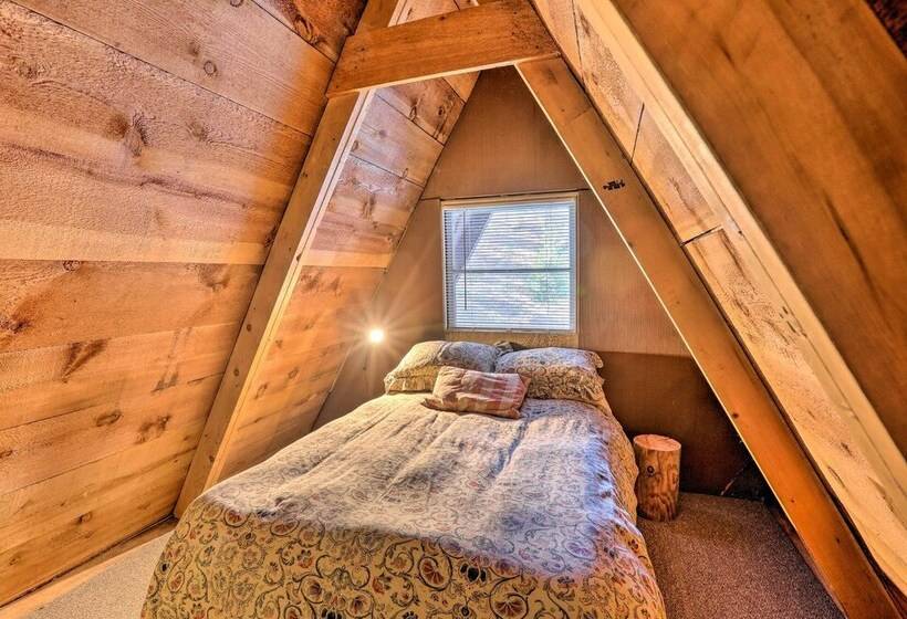 Quaint + Rustic A Frame < 5 Mi To Plumas Eureka!