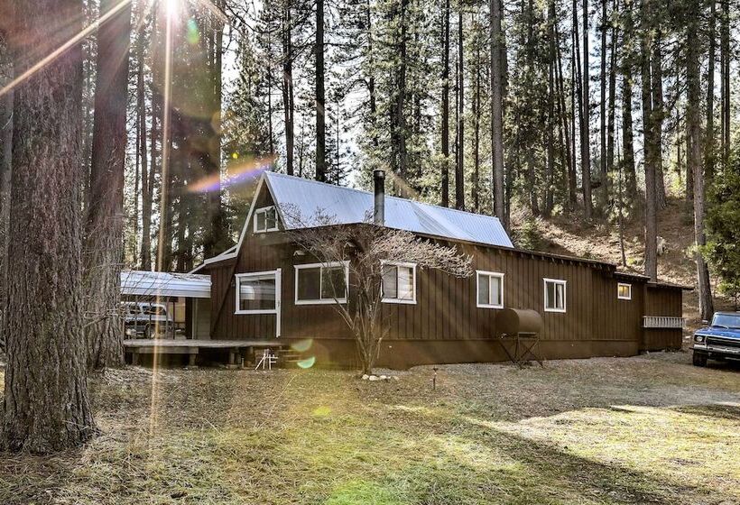 Quaint + Rustic A Frame < 5 Mi To Plumas Eureka!