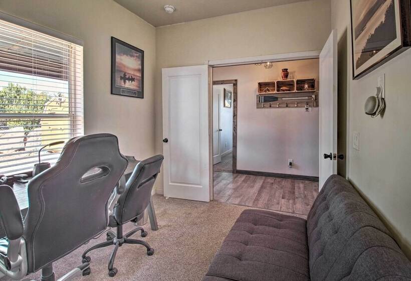 Near White Mountain Lake: Home W/ Balcony & Patio