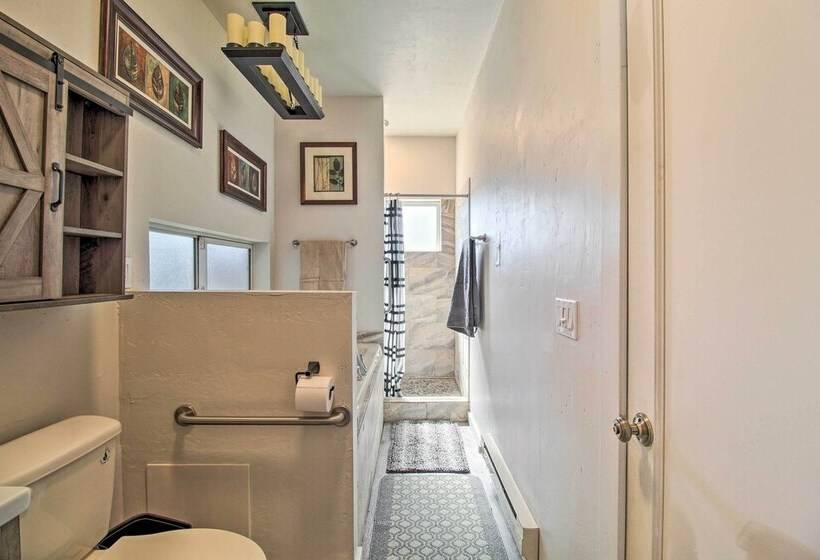 Near White Mountain Lake: Home W/ Balcony & Patio