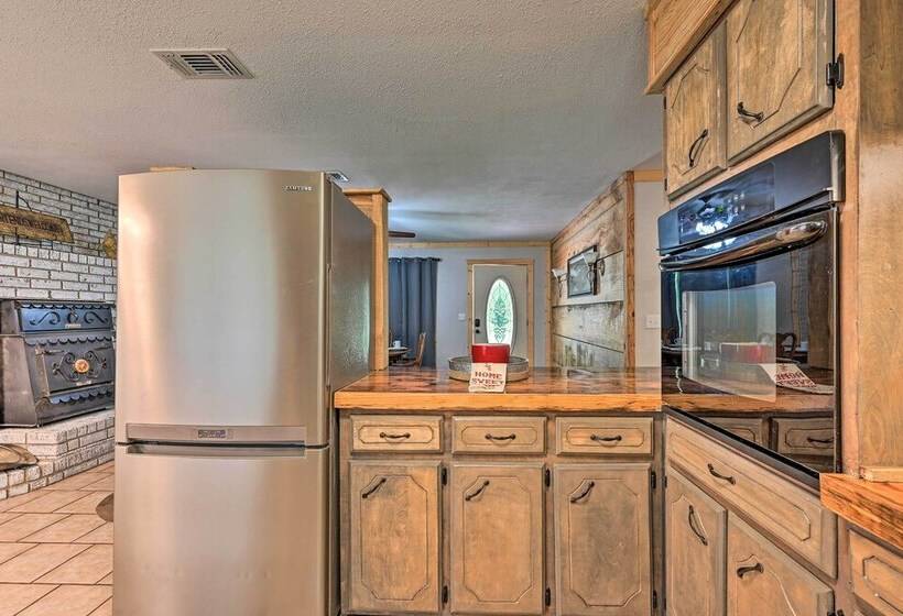 Quiet Abode W/ Gas Grill ~ 5 Miles To Broken Bow!