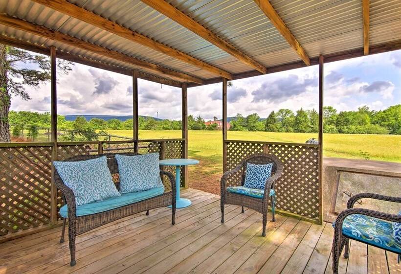 Quiet Clayton Home W/ Mountain Views 4 Mi To Lake!