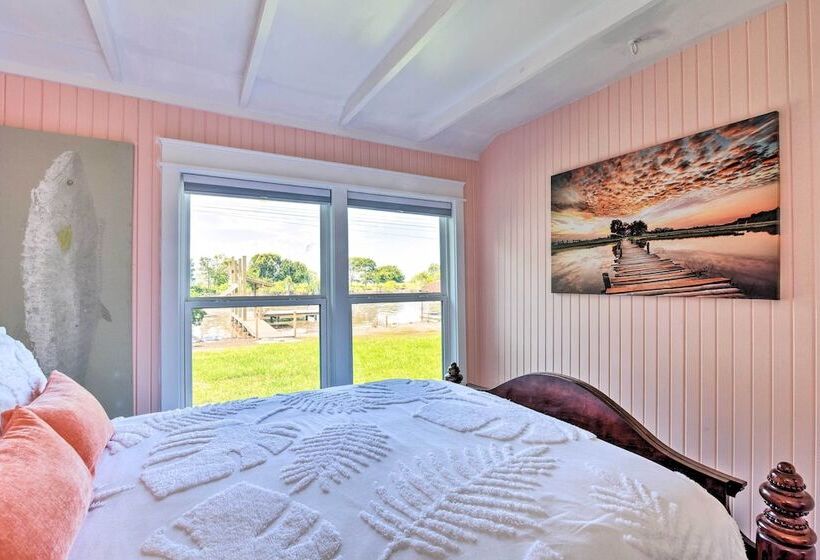 Renovated Sargent Cabin W/ Furnished Deck & Dock!