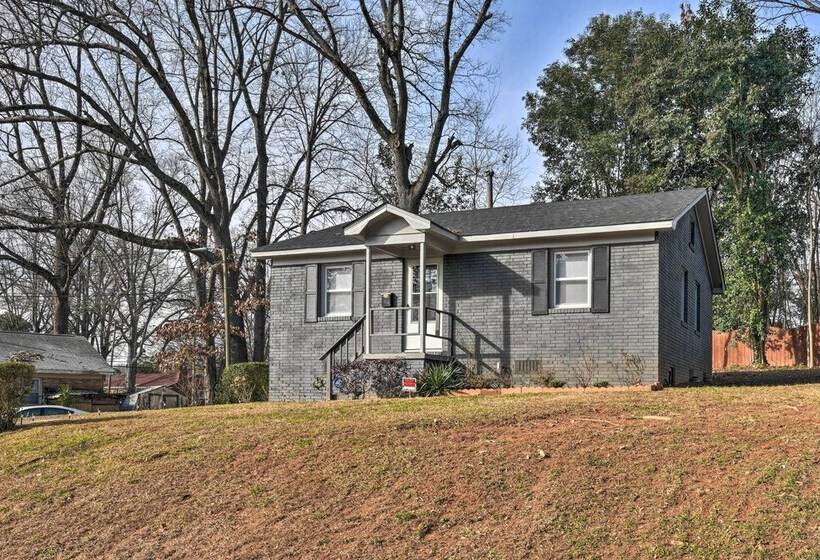 Renovated Charlotte Bungalow 3 Mi To Downtown!