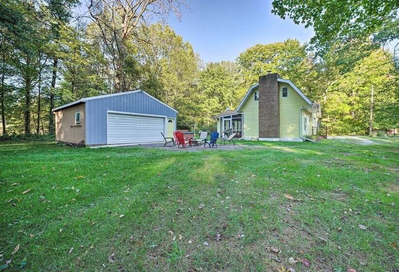 Renovated, Spacious Retreat In Union Pier!