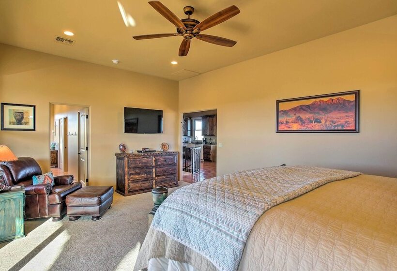 Rio Verde Home W/ Mtn Views Near Golf & Hikes!