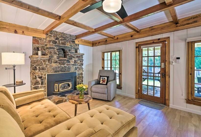 Wine Country Escape W/ Hot Tub In River Pines!