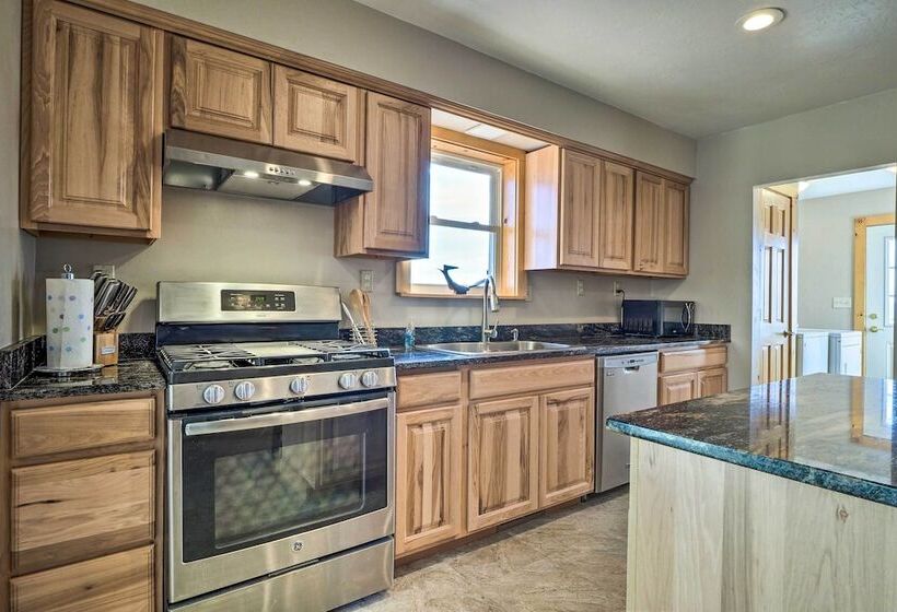 Rural Base Camp For Grand Canyon, Zion & Bryce Np!