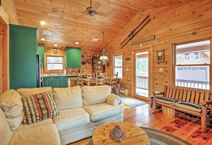 Rustic North Conway Cabin < 3 Mi To Cranmore Mtn!