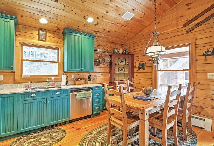 Rustic North Conway Cabin < 3 Mi To Cranmore Mtn!