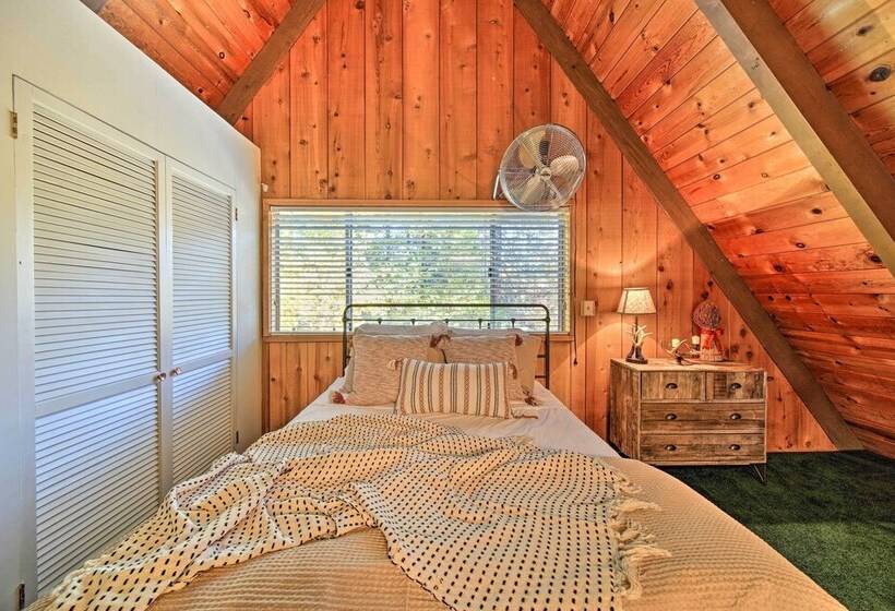 Rustic Trinity Center Cabin W/ Deck Near Fishing!