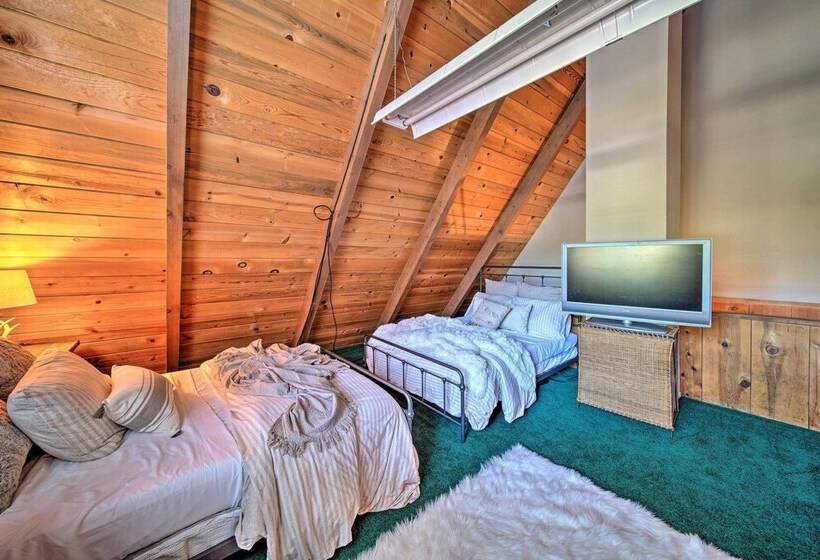 Rustic Trinity Center Cabin W/ Deck Near Fishing!