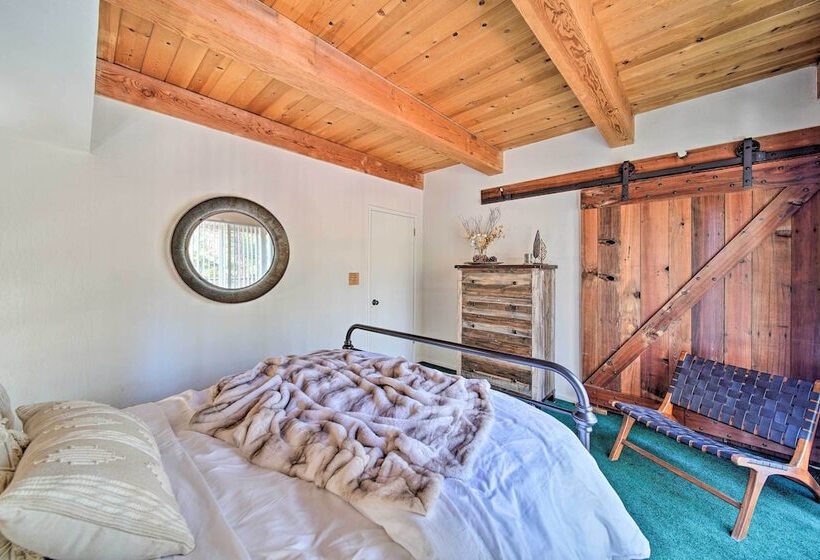 Rustic Trinity Center Cabin W/ Deck Near Fishing!