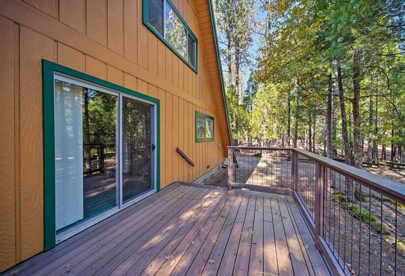 Rustic Trinity Center Cabin W/ Deck Near Fishing!