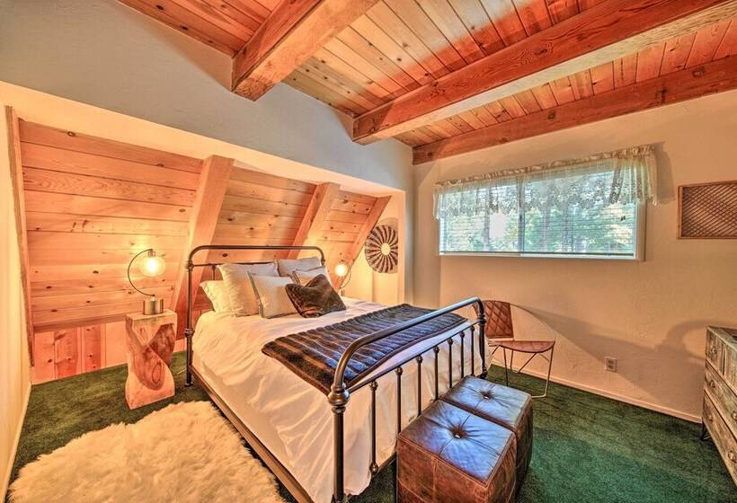 Rustic Trinity Center Cabin W/ Deck Near Fishing!