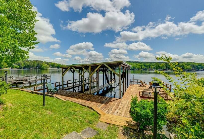 Scenic New London Home On Badin Lake