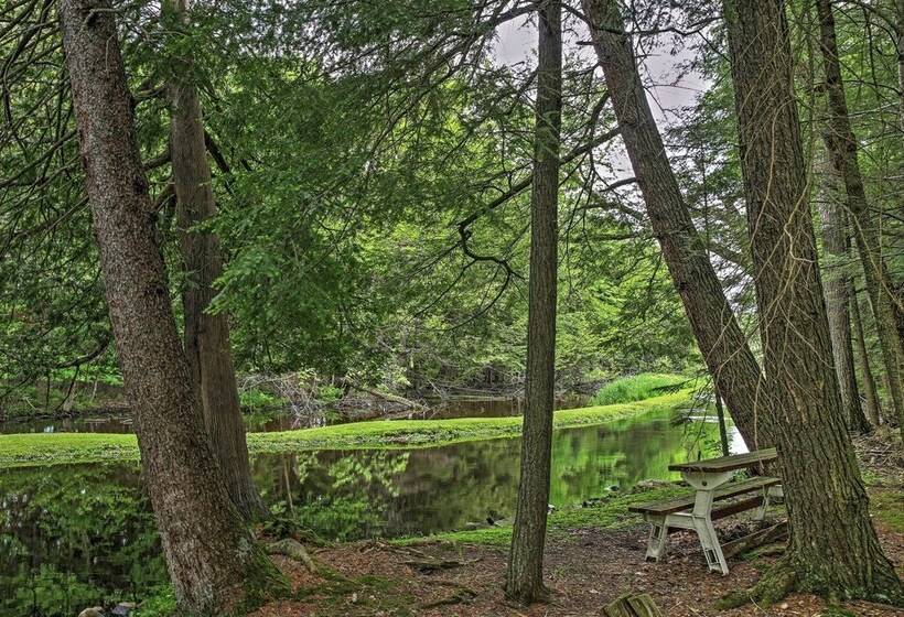 Secluded Birnamwood Cottage W/ Deck & River Views!