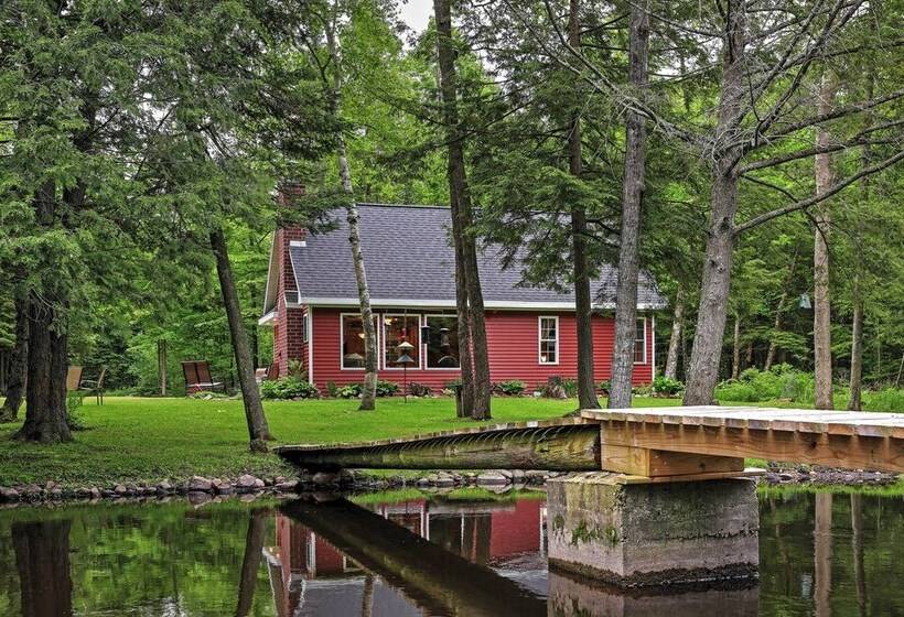 Secluded Birnamwood Cottage W/ Deck & River Views!