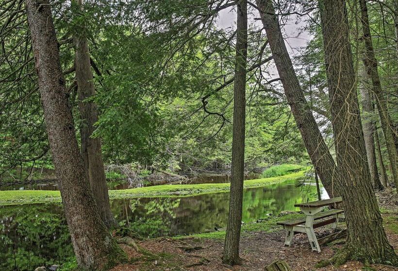 Secluded Birnamwood Cottage W/ Deck & River Views!