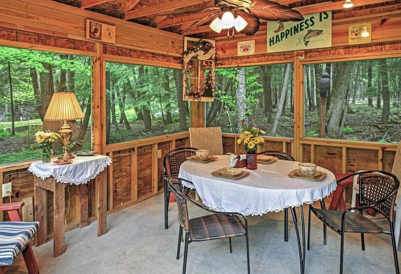 Secluded Birnamwood Cottage W/ Deck & River Views!