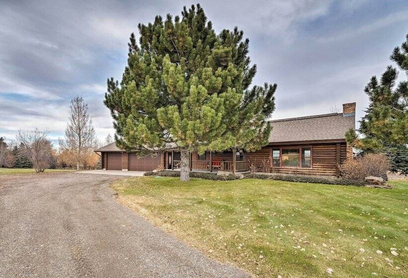 Secluded Retreat W/ Wood Stove, 11 Mi To Bozeman!