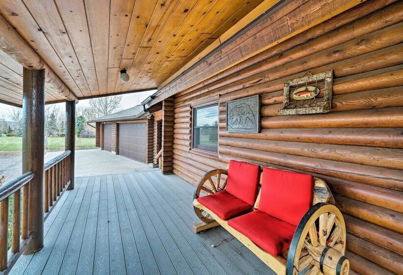 Secluded Retreat W/ Wood Stove, 11 Mi To Bozeman!