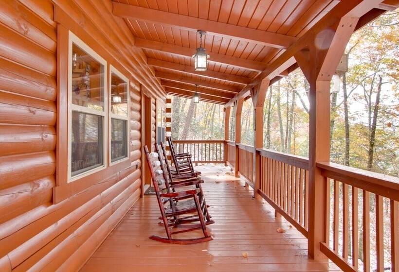 Secluded Smoky Mountain Cabin W/ Wraparound Deck!