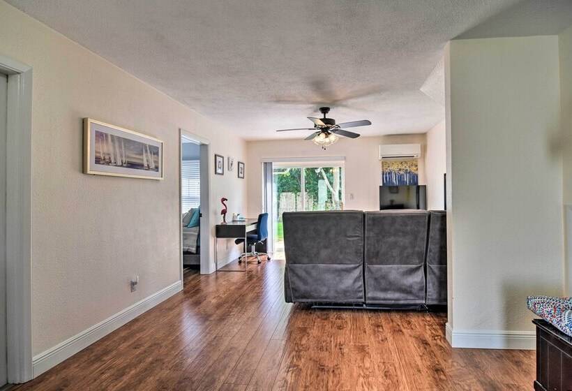 Seminole Home: 1 Mi To Indian Shores Beach!