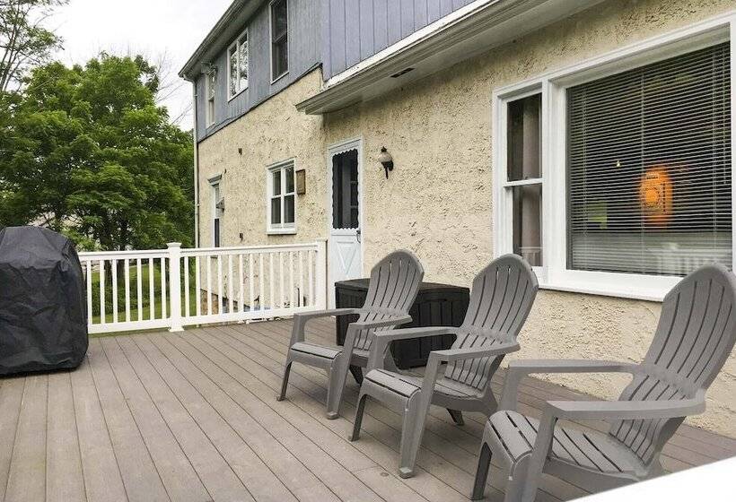 Serene Saxton Lodge: 7 Mi To Lake Raystown!