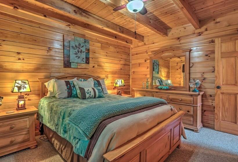 Sevierville Cabin W/ Furnished Deck & Balcony