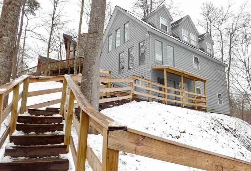 Ski In/ski Out Ghent Cabin W/ Mountain Views!