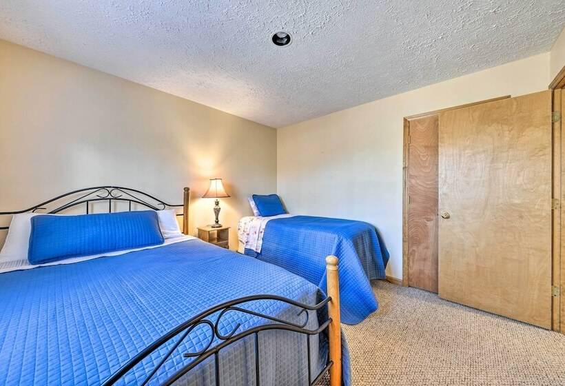 Ski In/ski Out Ghent Cabin W/ Mountain Views!