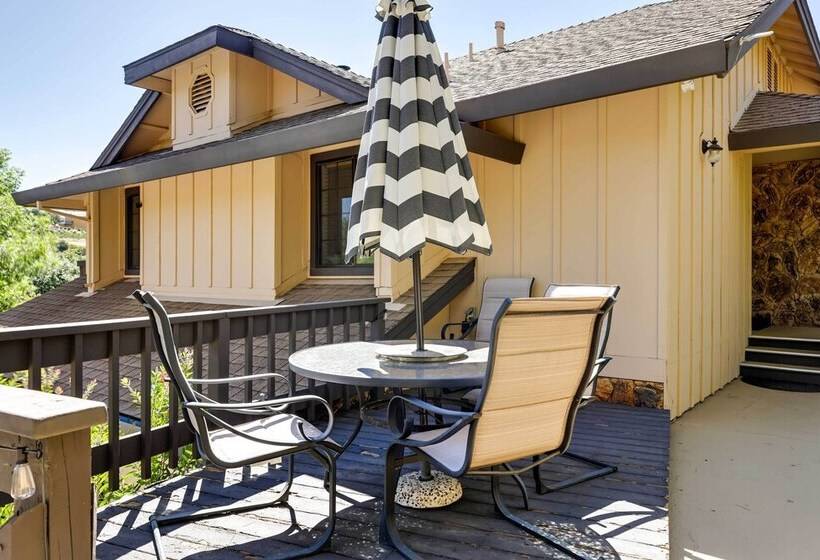 Garden, Balcony & Scenic View: Sonora Hideaway!