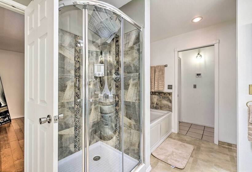 Garden, Balcony & Scenic View: Sonora Hideaway!