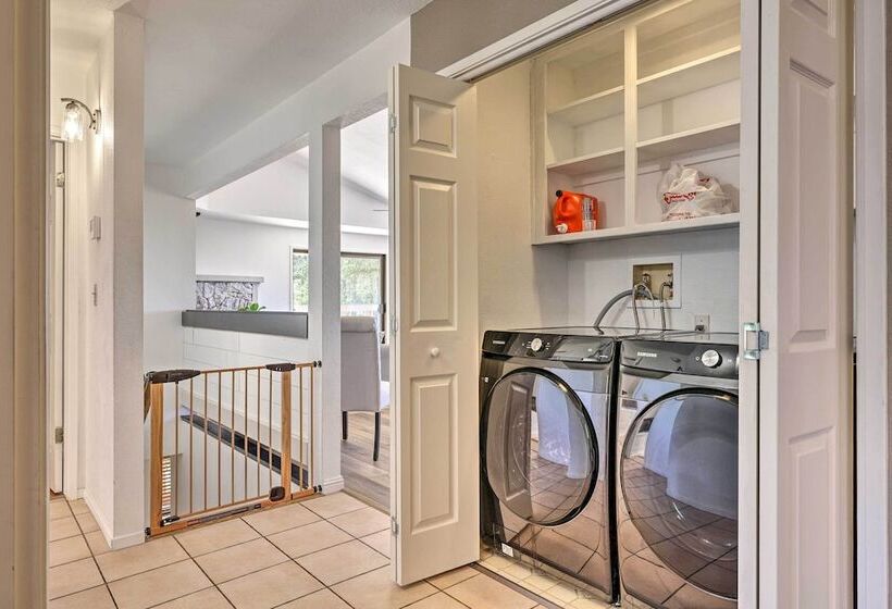 Garden, Balcony & Scenic View: Sonora Hideaway!