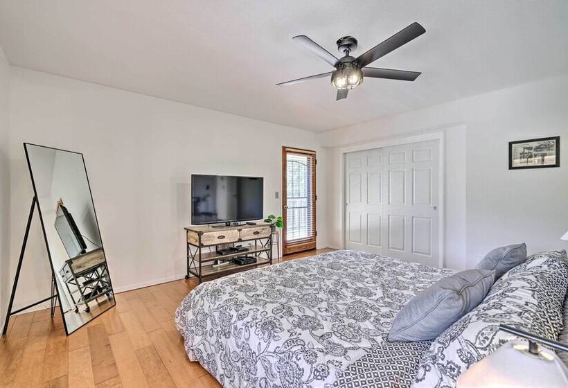 Garden, Balcony & Scenic View: Sonora Hideaway!